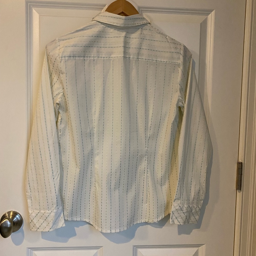 Maternity button down top - Picture 2 of 4